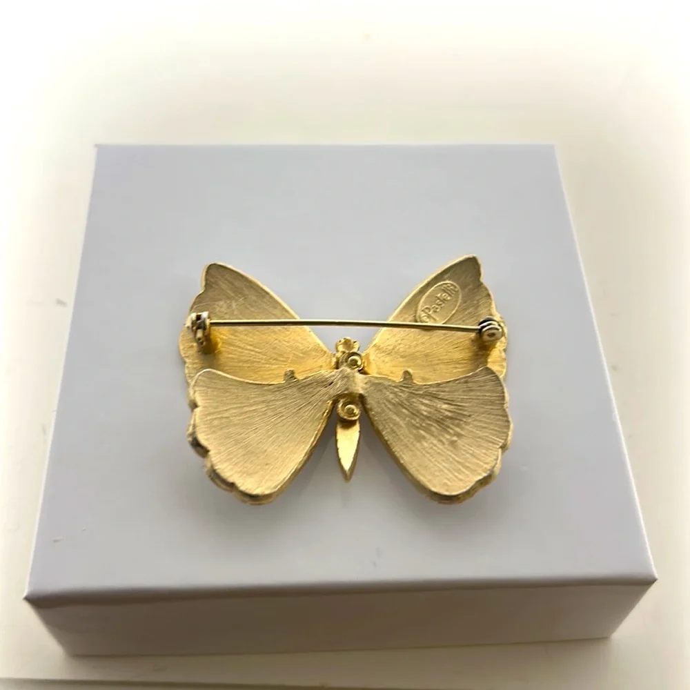 Pasteli butterfly brooch gold tone pearl fairycore cottagecore spring vintage
